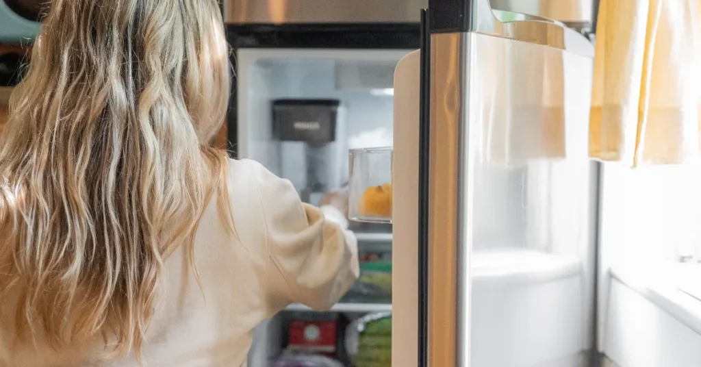 Summer Weakness Home Remedies: Natural Ways to Beat Heat Fatigue 4 2. Cooling Foods: Eat Your Way to Energy