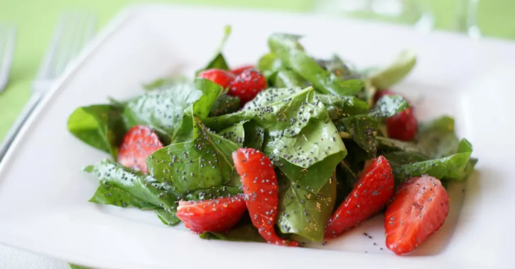 Healthy Salad Recipes for Lunch: Fresh, Nutritious, and Delicious Ideas 5 Spinach & Strawberry Salad